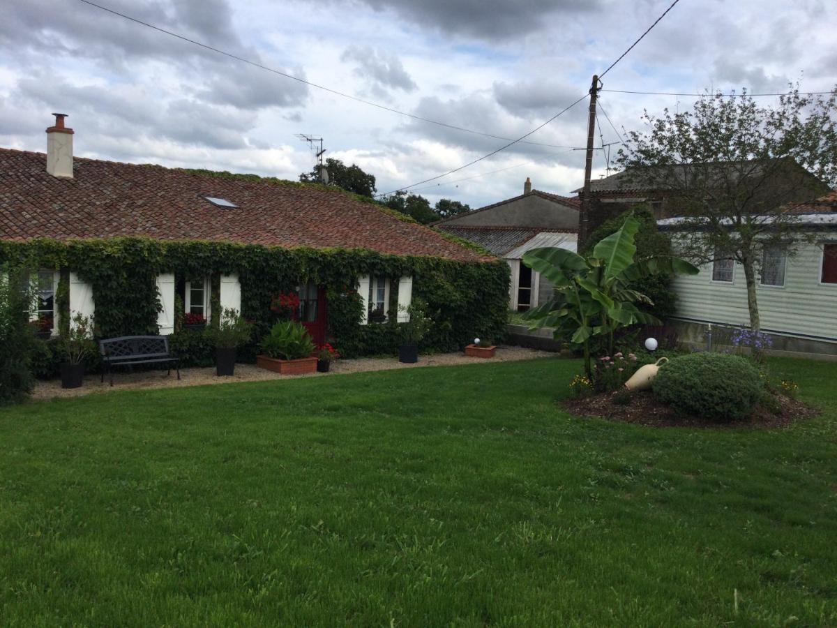 Ouche De Gravoire Gite Vallet Exterior foto
